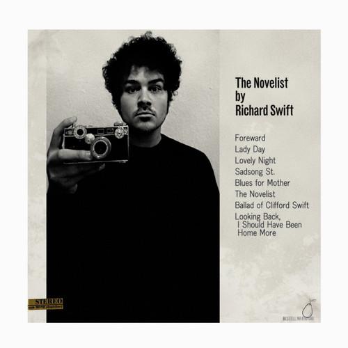 NOVELIST / WALKING WITHOUT EFFORT