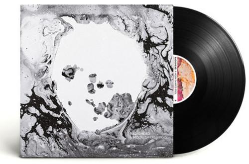 MOON SHAPED POOL